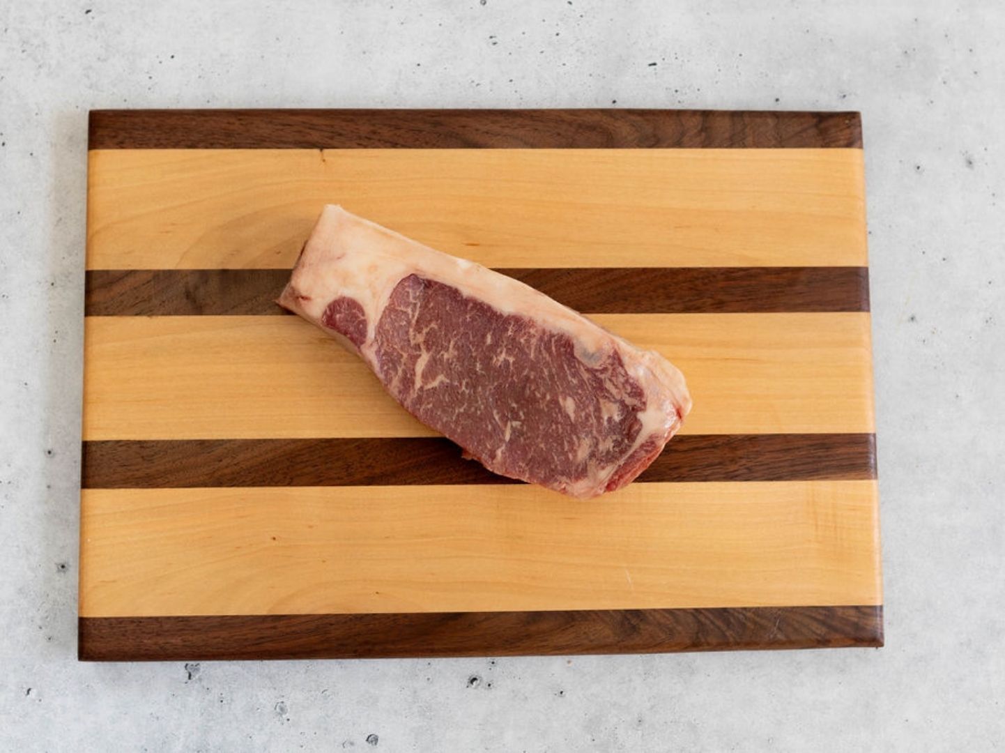 Oak Barn Beef New York Strip Steak - Nebraska Dry Aged Beef, oakbarnbeef.com
