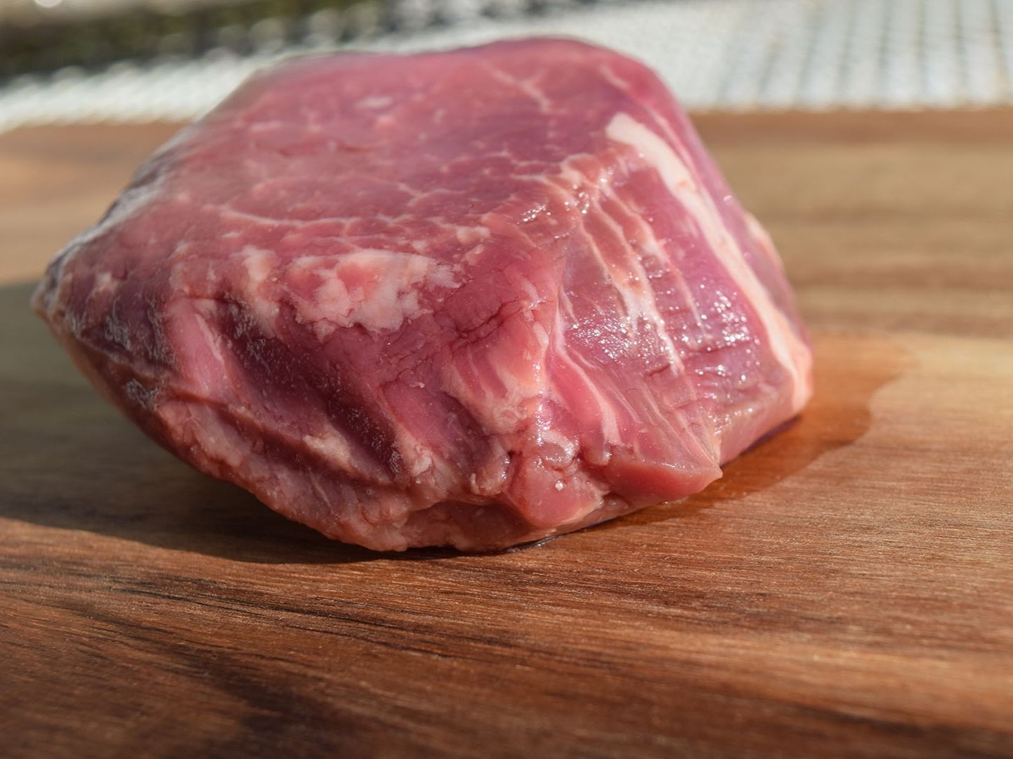 Oak Barn Beef Filet Mignon raw - Nebraska Raised & Dry Aged Beef, oakbarnbeef.com