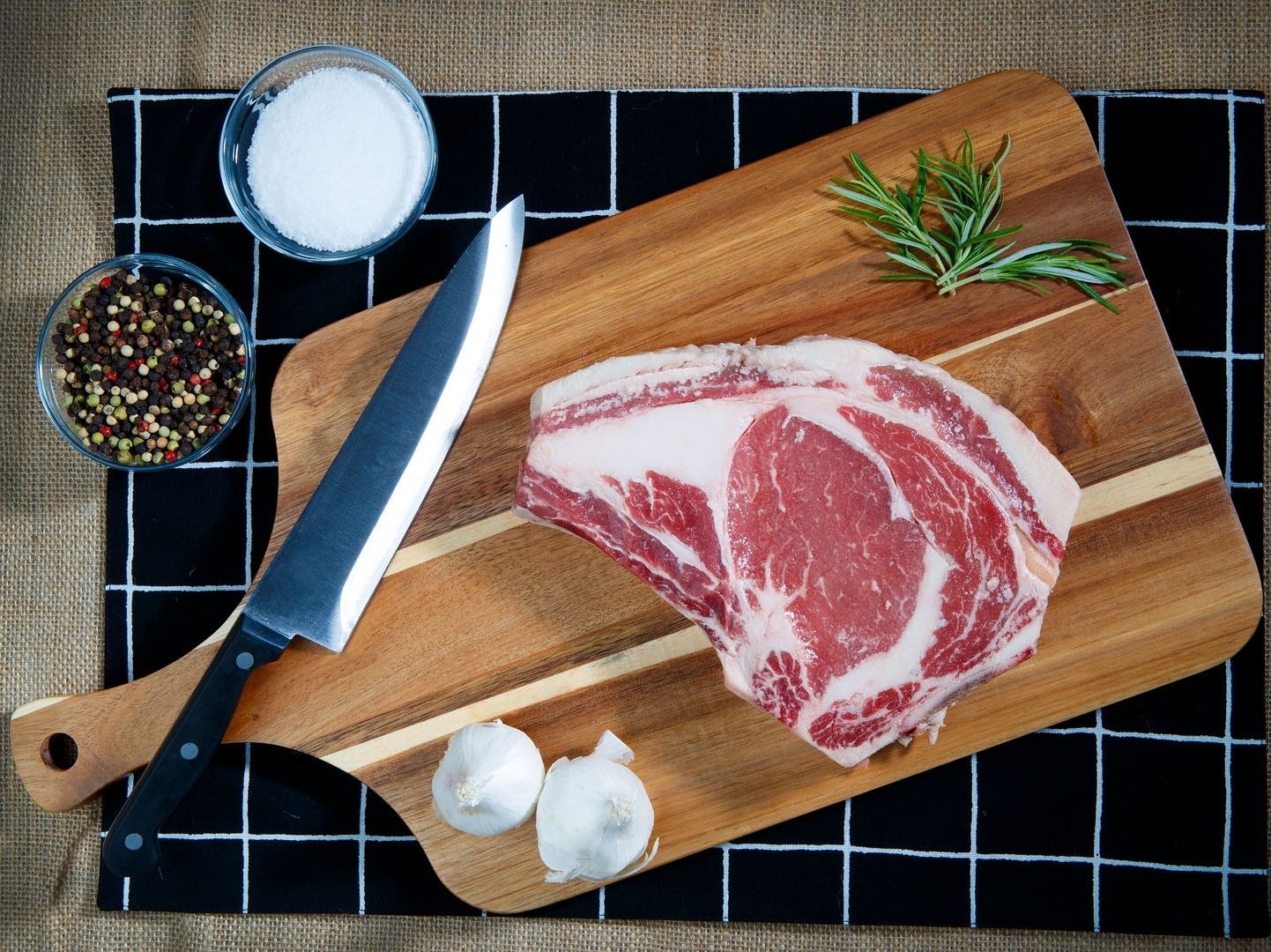 Oak Barn Beef Ribeye Steak Bone-In, Nebraska Raised, oakbarnbeef.com