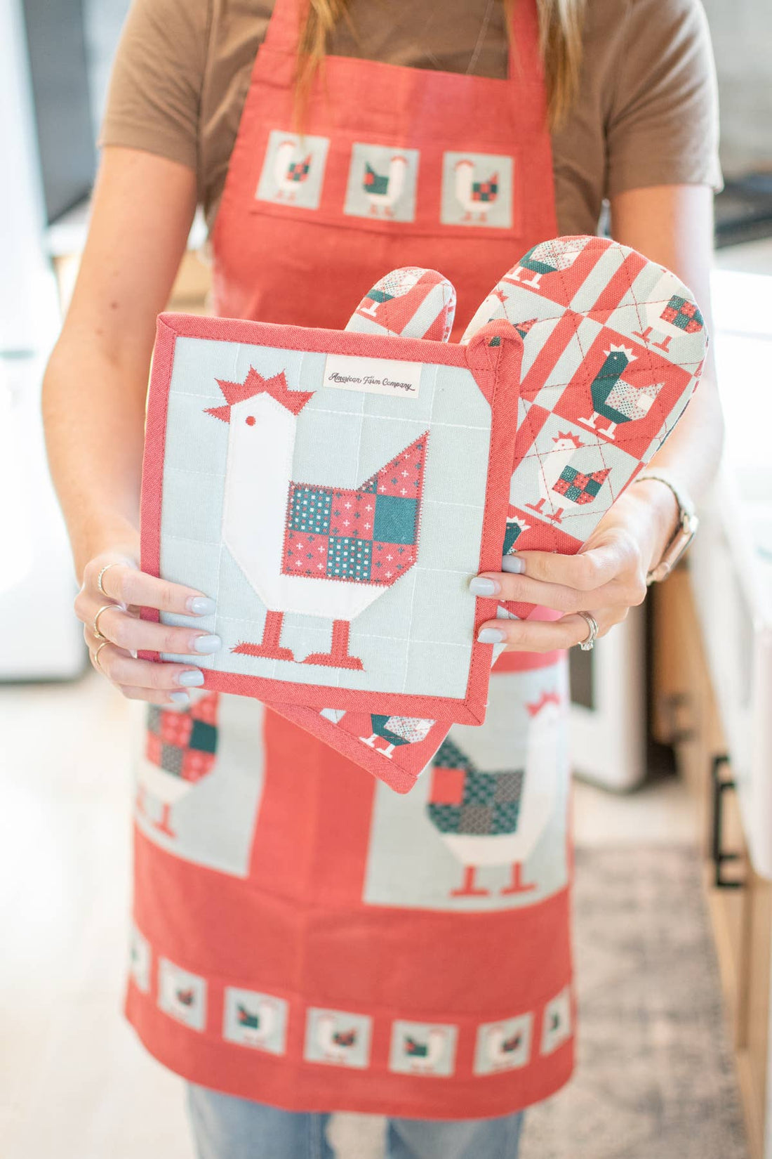 Chicken Oven Mitt &amp; Pot Holder Set