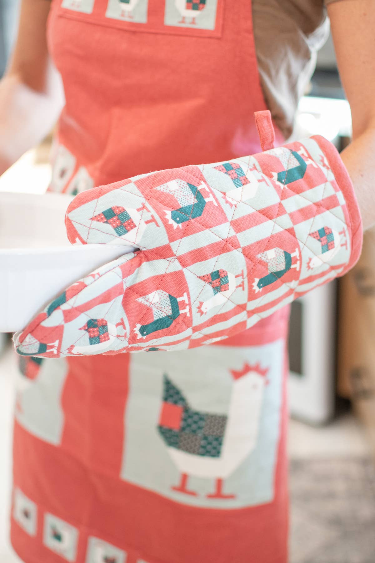 Chicken Oven Mitt &amp; Pot Holder Set
