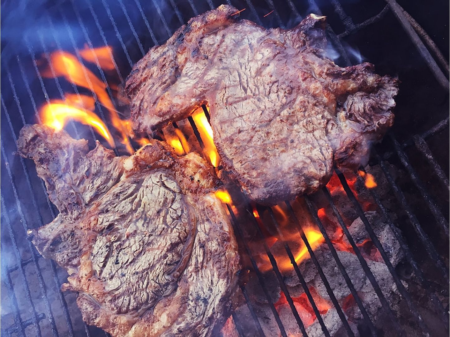 Oak Barn Beef Ribeye Steak Bone-In, Nebraska Raised, oakbarnbeef.com
